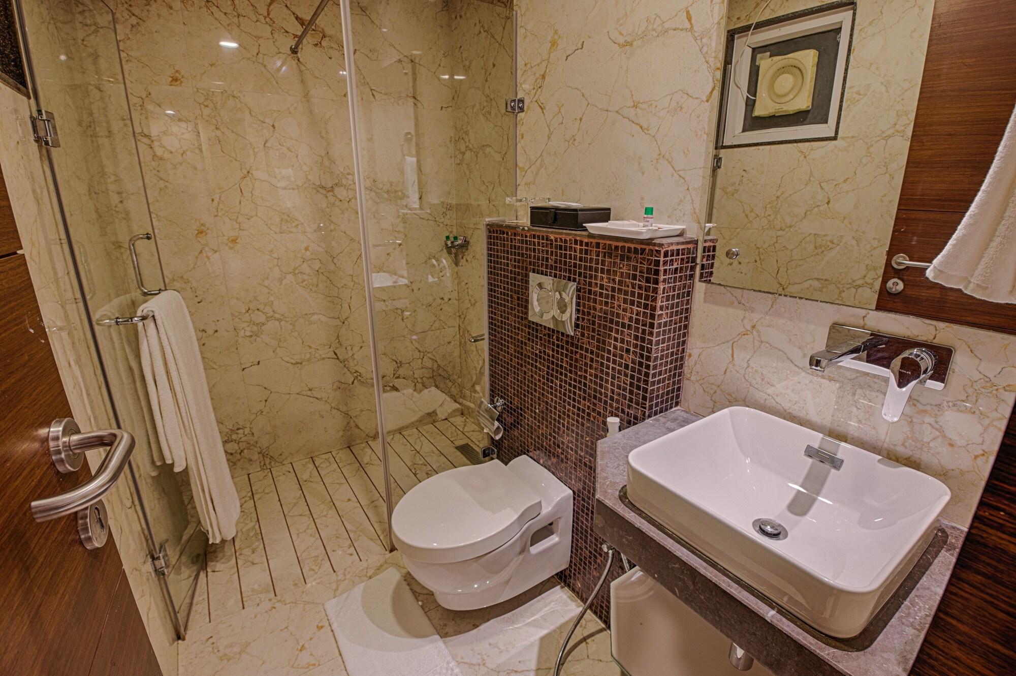 Hotel Lilac Kota  Bagian luar foto
