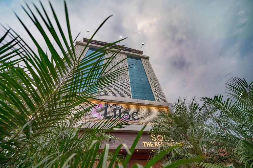 Hotel Lilac Kota  Bagian luar foto