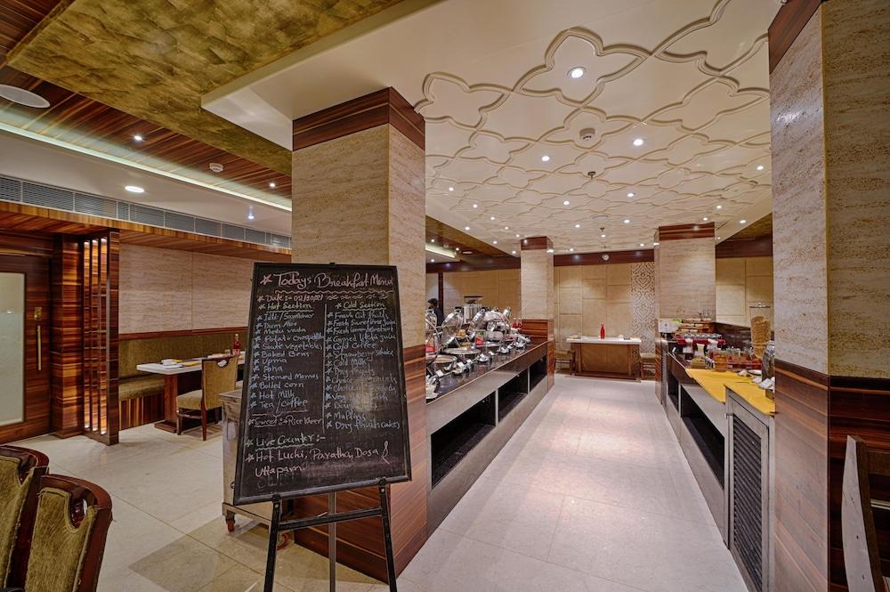 Hotel Lilac Kota  Bagian luar foto